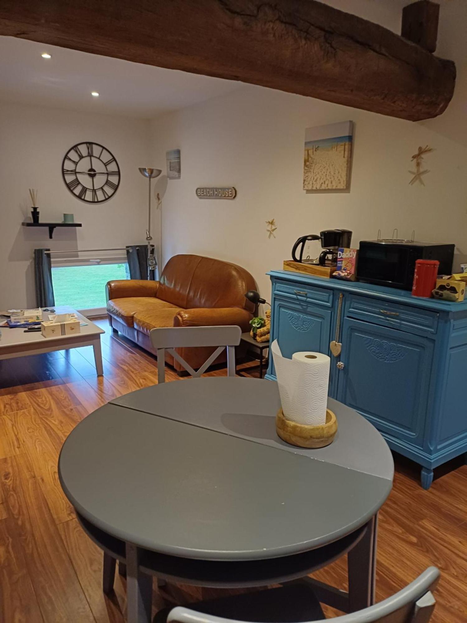 La Grange Des Roisnes Bed & Breakfast Longue Bagian luar foto